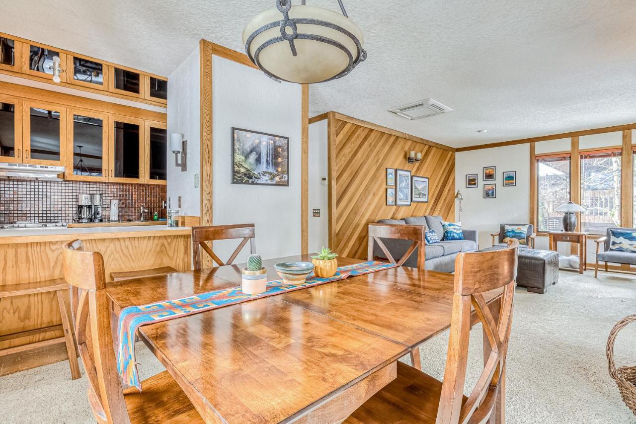 Villa Salmon River Adventures Welches Exterior foto